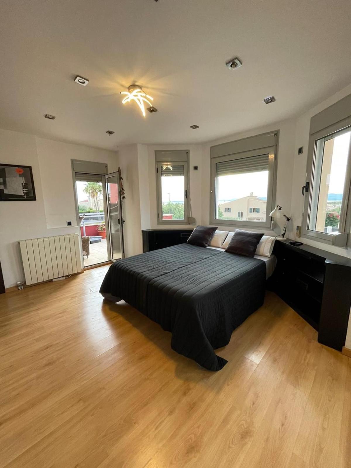 Red House Bed & Breakfast 柳奇马约尔 外观 照片