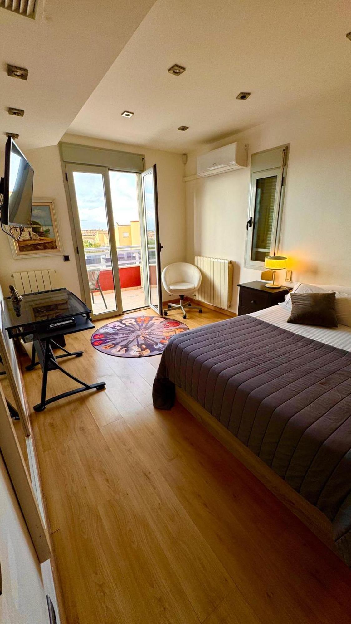 Red House Bed & Breakfast 柳奇马约尔 外观 照片